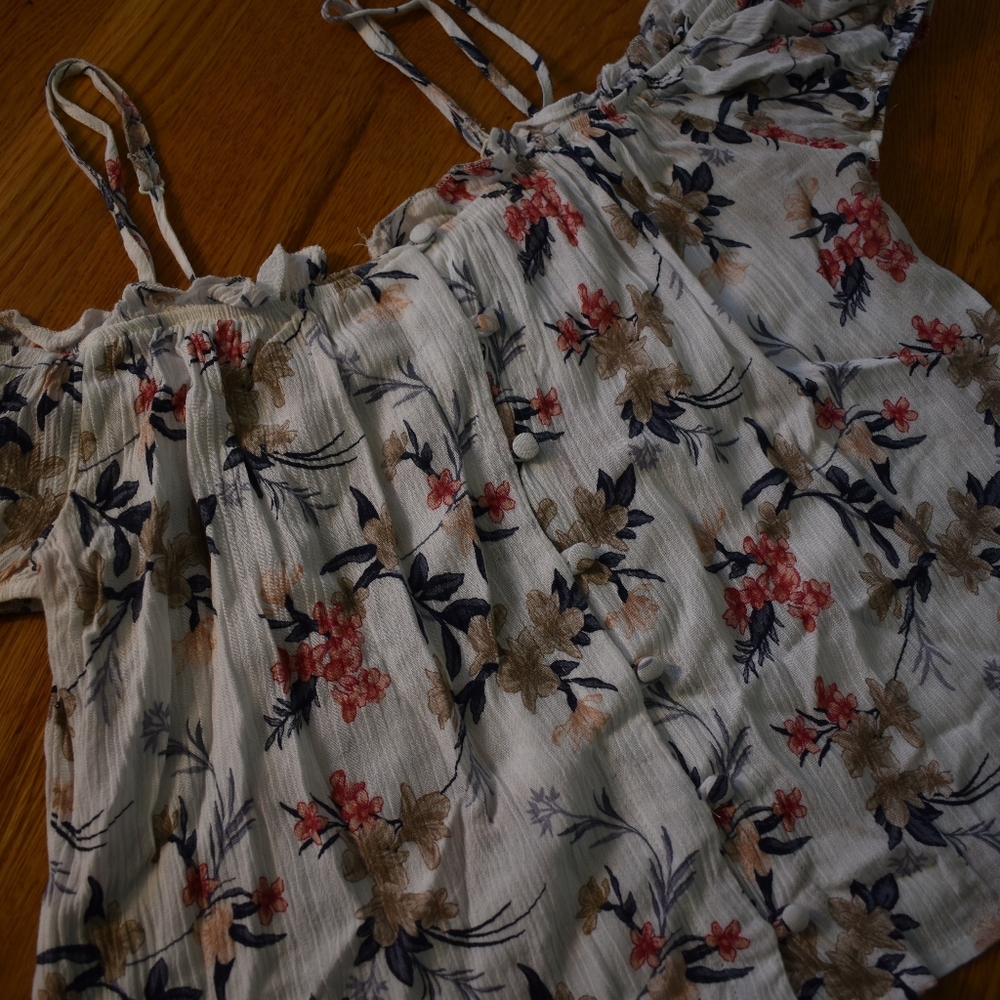 American Eagle White Off the Shoulder Blouse
